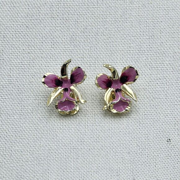 Vintage Orchid Purple Flower Clip On Earrings - Picture 1 of 3
